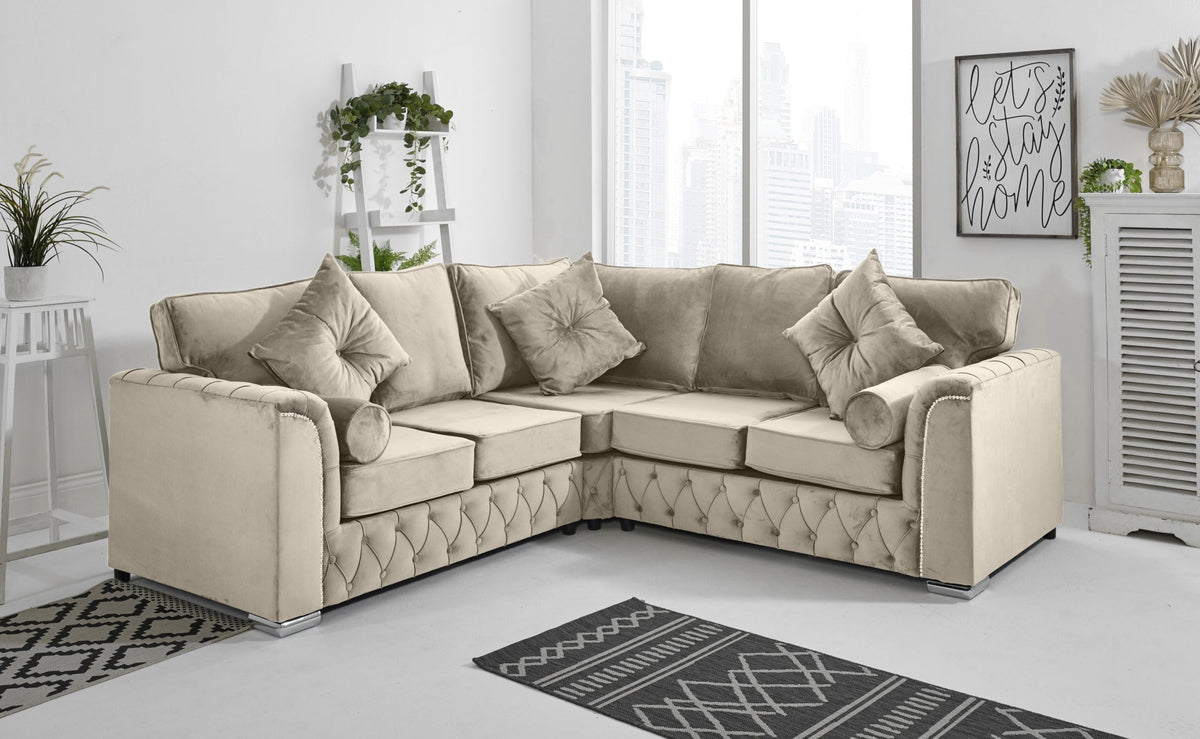 Malibu Corner Fullback - 2c2 + Extra Cushions